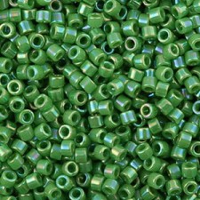 Miyuki Delica Perlen 11/0 - Opaque Green ab DB-163